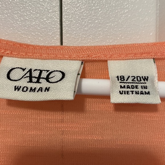 CATO Women’sShort Sleeve  Lace / Patchwork look Top |Size 18/20W - Picture 2 of 7